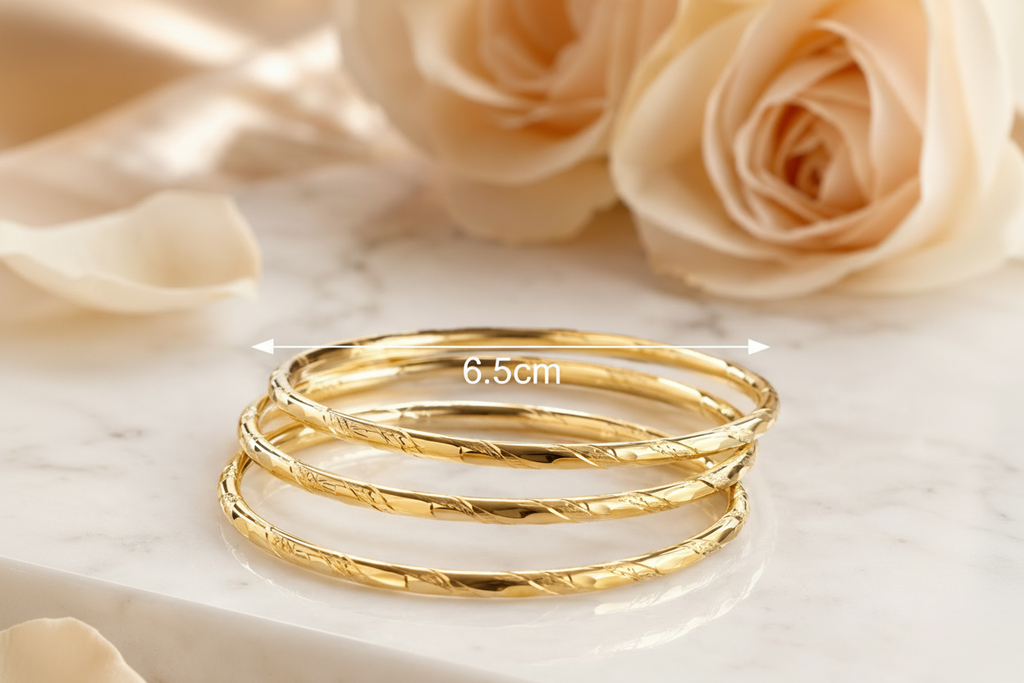 Bangle set with 6.5cm centred inside top bangle